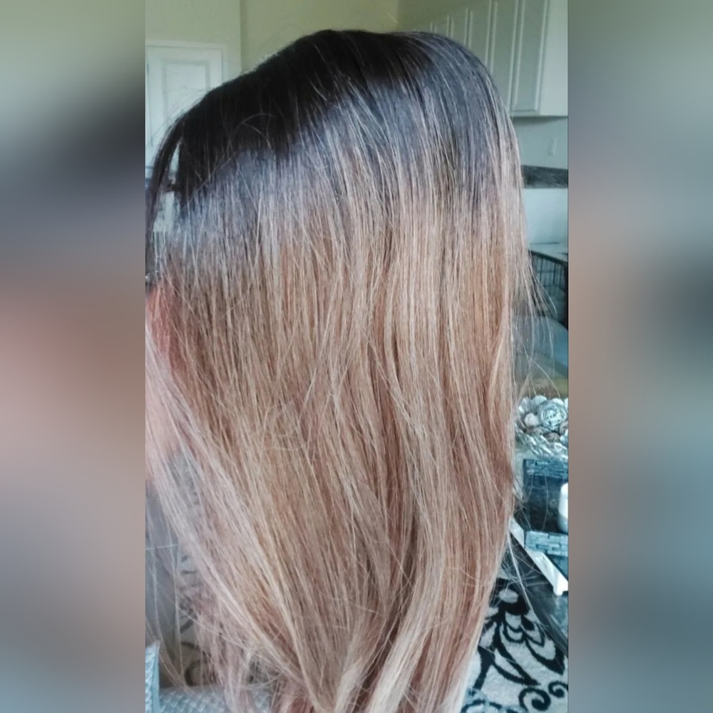 Wig - Picture 5 of 7